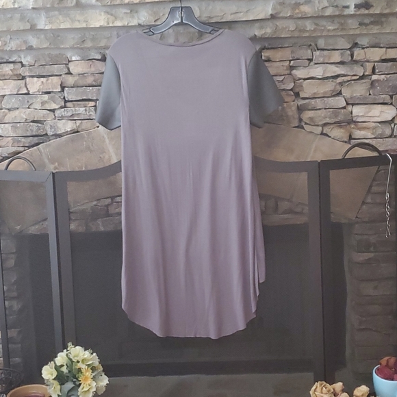 🆕🎁BCBGeneration Gray Black Hi Lo Faux Leather Sleeve - Picture 6 of 6